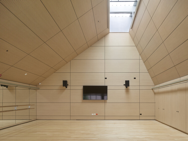 Gimnasio Los Nogales / taller de arquitectura de bogotá - Imagen 2 de 17