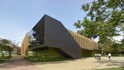 Gimnasio Los Nogales / taller de arquitectura de bogotá