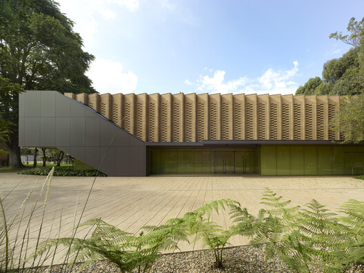 Gimnasio Los Nogales / taller de arquitectura de bogotá Gimnasio Los Nogales / taller de arquitectura de bogotá - Fotografía exterior