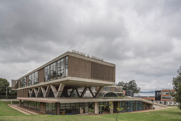 Colegio Hontanar IB / taller de arquitectura de bogotá - Escuelas