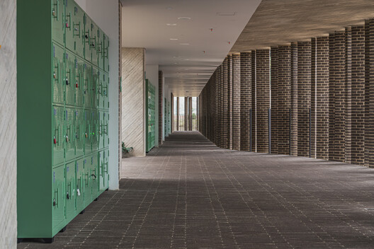 Colegio Hontanar IB / taller de arquitectura de bogotá Colegio Hontanar IB / taller de arquitectura de bogotá - Imagen 10 de 20