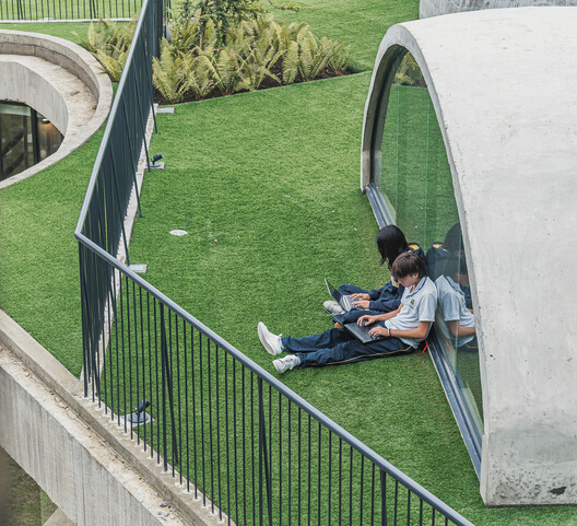 Colegio Hontanar IB / taller de arquitectura de bogotá Colegio Hontanar IB / taller de arquitectura de bogotá - Imagen 14 de 20