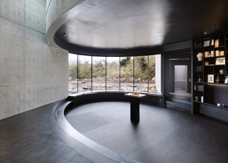 Museu Itami Jun / Itm Yooehwa Architects - Fotografia de Interiores, Vidro, Concreto