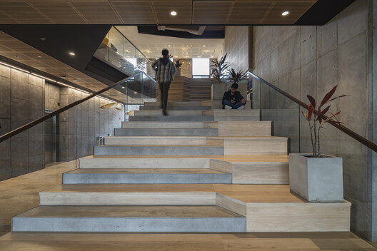 Torre Sapiencia / taller de arquitectura de bogotá - Fotografía interior, Escaleras, Madera, Barandas