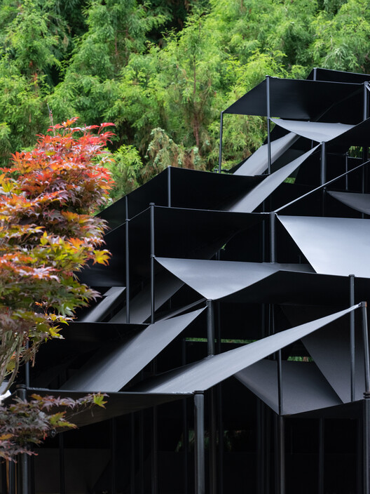 Laoyuting Pavilion / Atelier Deshaus - Image 3 of 19