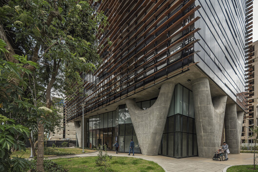 Compensar – Centro de Bienestar Integral para el Adulto Mayor / taller de arquitectura de bogotá Compensar – Centro de Bienestar Integral para el Adulto Mayor / taller de arquitectura de bogotá - Imagen 2 de 22