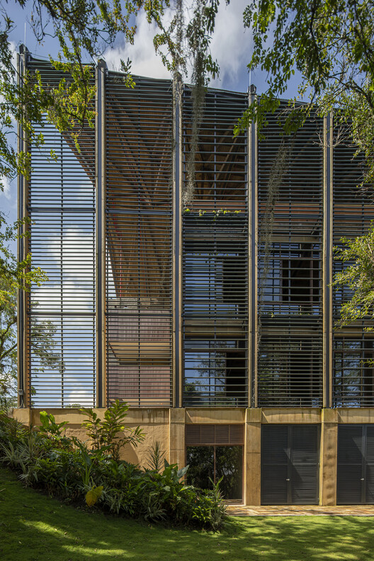 Bloque D Edificio de Aulas - Universidad Industrial de Santander / taller de arquitectura de bogotá - Fotografía exterior