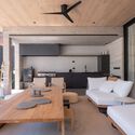Casa Eje de Agua / Estudio i - Fotografía interior, Casas, Mesas, Sillas