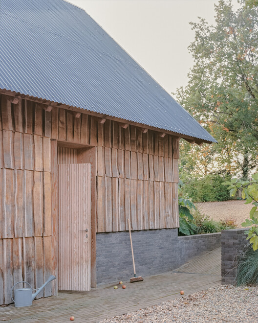 The Apple House / Okra Studio The Apple House / Okra Studio - Exterior Photography, Wood
