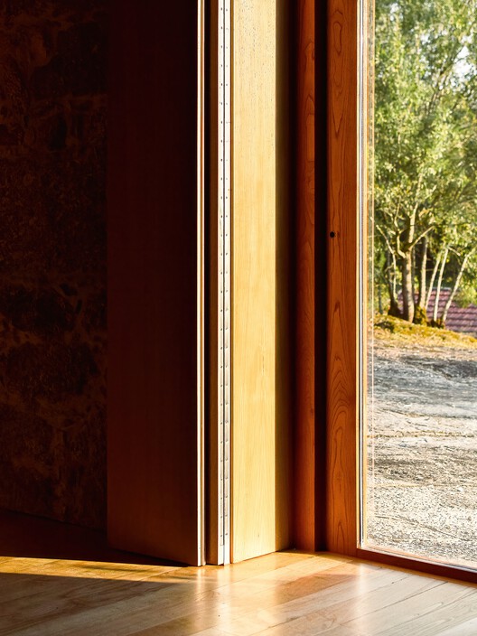 Casa Eira do Cruzeiro / NOVA - Imagem 20 de 31