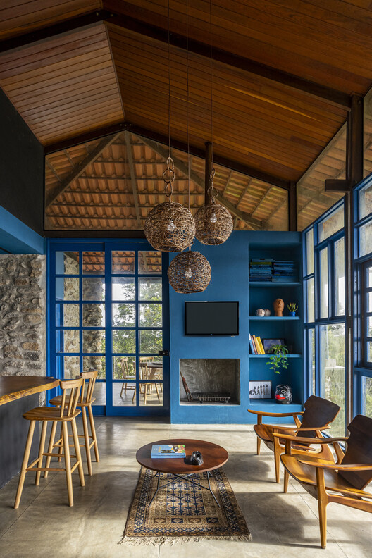 Casas Itaara da Serra / Pablo Patriota Arquitetos Associados - Fotografia de Interiores, Madeira, Iluminação, Cadeira, Vidro