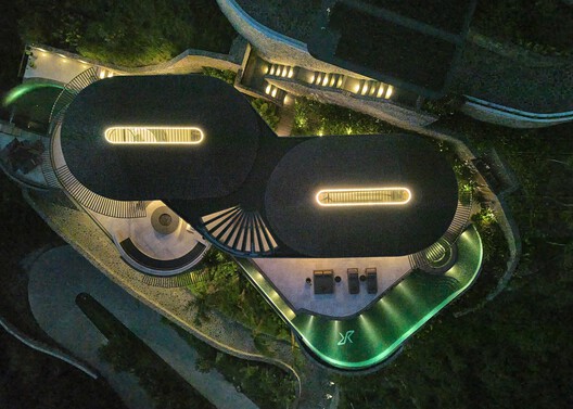 Nyrenstone Estate / Alexis Dornier - Image 7 of 33