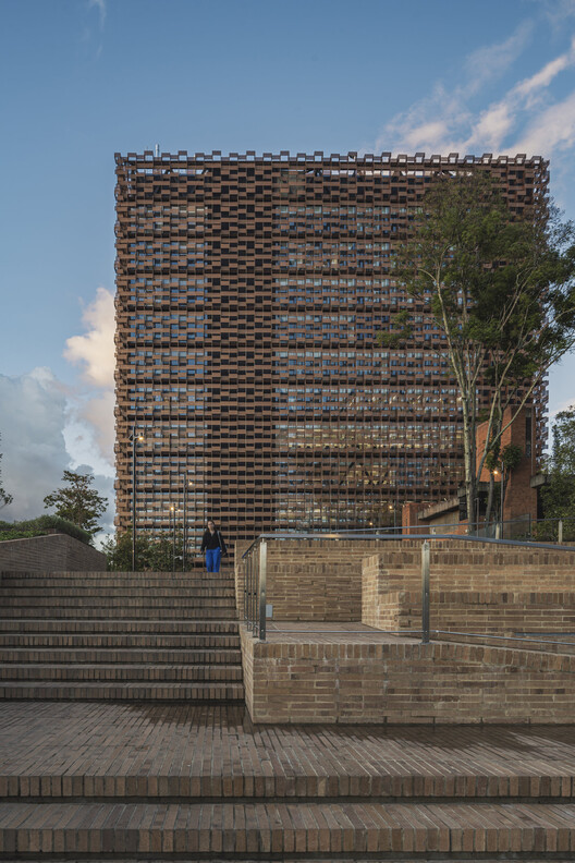 Facultad de Ciencias - Pontificia Universidad Javeriana / taller de arquitectura de bogotá Facultad de Ciencias - Pontificia Universidad Javeriana / taller de arquitectura de bogotá - Fotografía exterior
