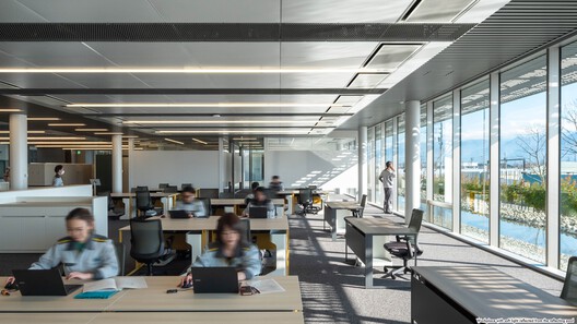 KITO Yamanashi Head Office / Takenaka Corporation - Interior Photography, Kitchen, Glass