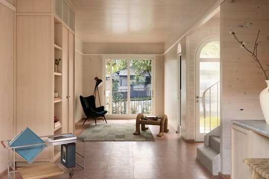 Rose Terraces / Luigi Rosselli Architects Rose Terraces / Luigi Rosselli Architects - Interior Photography, Wood, Lighting, Chair, Shelving