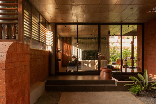 VILAKK Residence / 3dor Concepts VILAKK Residence / 3dor Concepts - Interior Photography, Wood, Brick