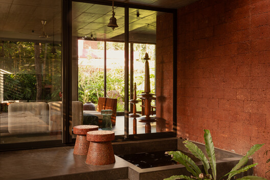 VILAKK Residence / 3dor Concepts VILAKK Residence / 3dor Concepts - Interior Photography, Wood, Brick, Chair