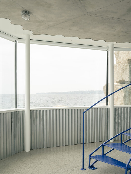 Phare Ylliam Lighthouse / BUREAU - Image 9 of 35