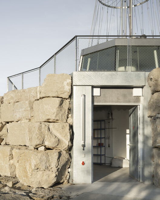 Phare Ylliam Lighthouse / BUREAU - Image 3 of 35