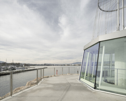 Phare Ylliam Lighthouse / BUREAU - Image 14 of 35