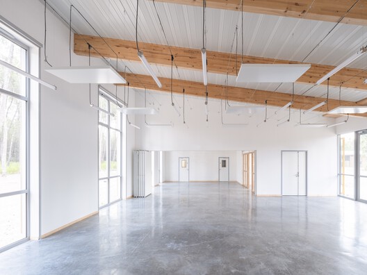 La Pinede Elementary School and Multi-Purpose Hall / ZW/A zweyacker & associés La Pinede Elementary School and Multi-Purpose Hall / ZW/A zweyacker & associés - Image 9 of 16