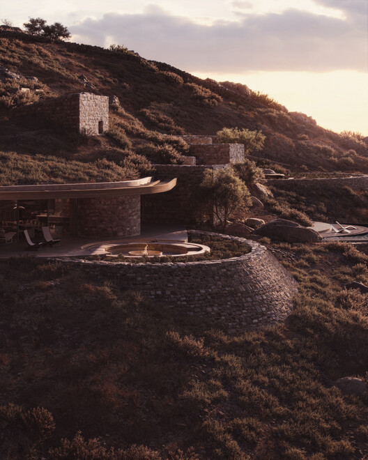 Hotels That Belong to Their Landscape: Contextual Architecture and the Future of Hospitality - Image 8 of 12