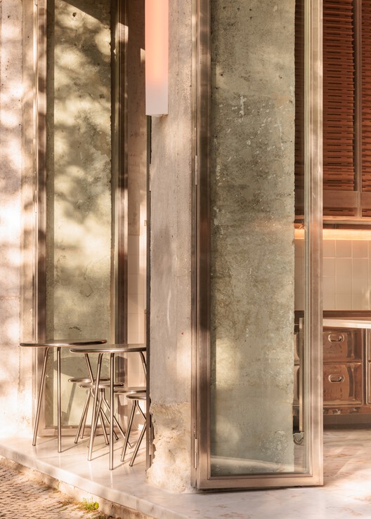 Lupita Pizzaria / XXXI.studio Lupita Pizzaria / XXXI.studio - Fotografia de Interiores, Madeira, Vidro, Concreto, Cadeira