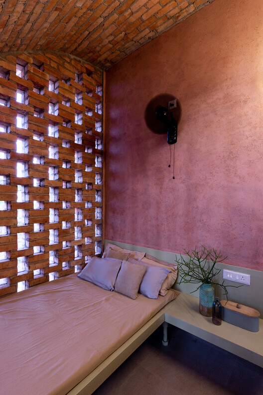 KOODU Weaving a Nest / NO Architects Designers and Social Artists KOODU Weaving a Nest / NO Architects Designers and Social Artists - Interior Photography, Wood, Lighting, Bedroom