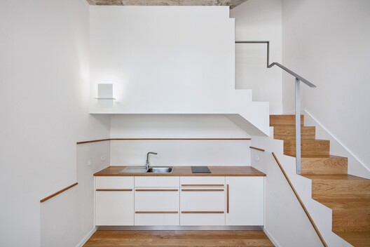 Casa Cacheux-Panciotto / Alessandro Pepe Arquitecto - Fotografia de Interiores, Cozinha, Madeira, Escada, Corrimão, Pia