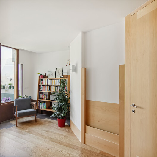 Casa Cacheux-Panciotto / Alessandro Pepe Arquitecto - Fotografia de Interiores, Madeira, Porta, Prateleira