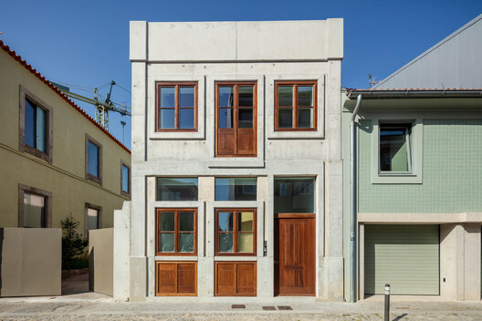 Casa Cacheux-Panciotto / Alessandro Pepe Arquitecto - Fotografia de Exterior, Fachada, Porta, Concreto