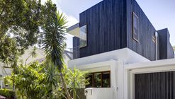 Waverley House / Sam Crawford Architects