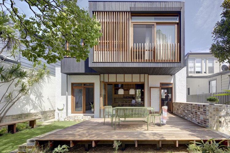 Waverley House / Sam Crawford Architects - Exterior Photography, Wood, Garden, Balcony, Deck