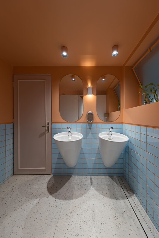 Sepand House of Culture and Art / Mohammadreza Samavati and Maryam Karimian - Interior Photography, Bathroom, Sink