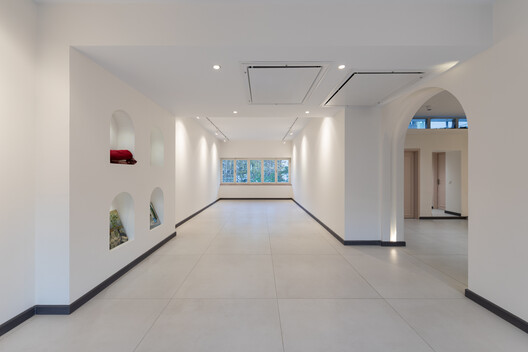 Sepand House of Culture and Art / Mohammadreza Samavati and Maryam Karimian - Interior Photography, Glass