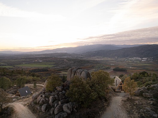 Mountain Shelters / Filipe Pina Mountain Shelters / Filipe Pina - Image 23 of 30