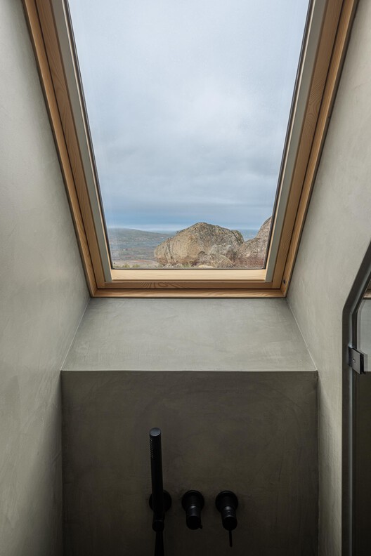 Mountain Shelters / Filipe Pina Mountain Shelters / Filipe Pina - Image 15 of 30