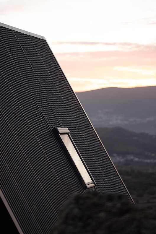 Mountain Shelters / Filipe Pina Mountain Shelters / Filipe Pina - Image 22 of 30