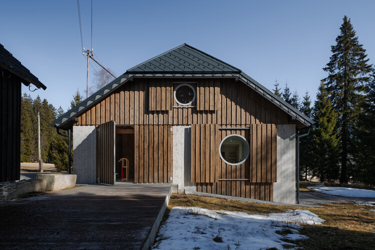 Borová Lada Cottage / Studio Plyš - Renovation