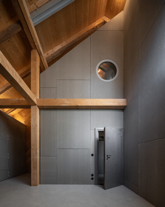 Borová Lada Cottage / Studio Plyš - Image 4 of 38