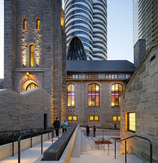 The Butterfly and First Baptist Church Complex / Revery Architecture - Exterior Photography, Glass, Concrete