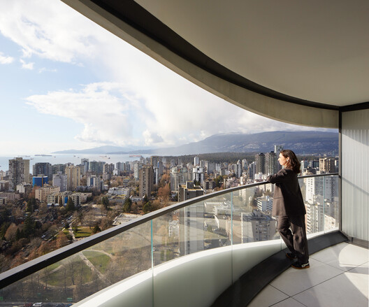 The Butterfly and First Baptist Church Complex / Revery Architecture - Interior Photography, Glass, Cityscape, Balcony