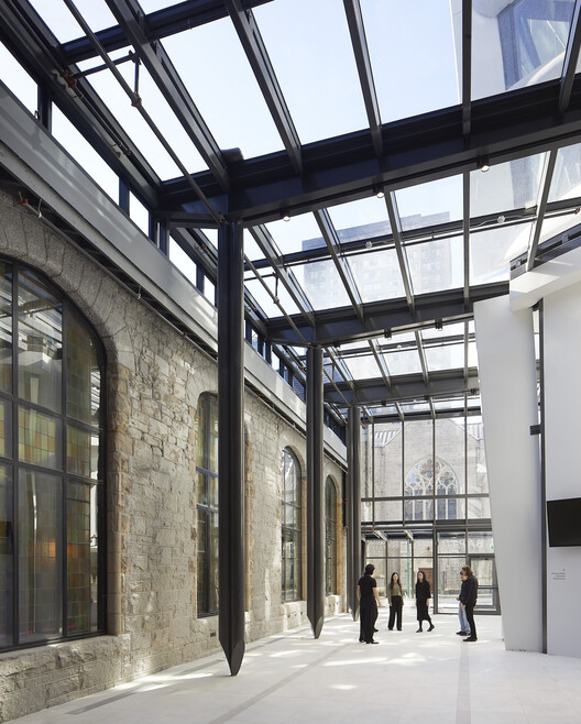 The Butterfly and First Baptist Church Complex / Revery Architecture - Exterior Photography, Glass, Concrete, Column, Beam, Arcade