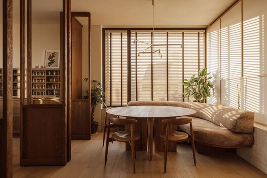 Lumen Residence / block722 - Interior Photography, Dining room, Wood, Table, Lighting, Chair