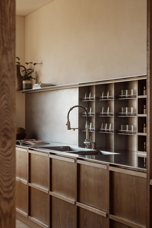 Lumen Residence / block722 - Interior Photography, Closet, Kitchen, Countertop, Shelving, Glass