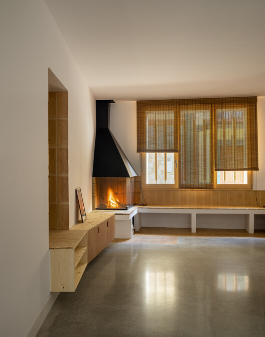 Reforma Sant Sebastià / Anna Prats Joan Valls - Fotografía interior, Madera, Iluminación