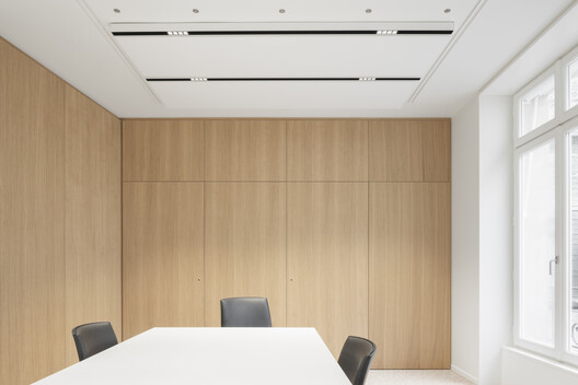 François Ier Building / Barthélémy Griño Architectes François Ier Building / Barthélémy Griño Architectes - Interior Photography, Wood, Chair