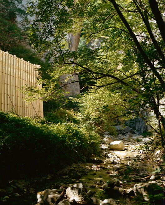 River Chapel - La Barca / Marina Poli + Philippe Paumelle + Clément Molinier River Chapel - La Barca / Marina Poli + Philippe Paumelle + Clément Molinier - Image 8 of 29