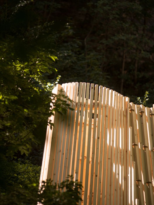 River Chapel - La Barca / Marina Poli + Philippe Paumelle + Clément Molinier River Chapel - La Barca / Marina Poli + Philippe Paumelle + Clément Molinier - Image 9 of 29