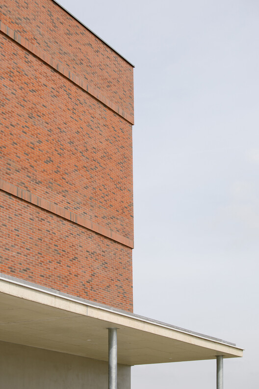 VIDA Elementary School / OVA VIDA Elementary School / OVA - Image 8 of 27